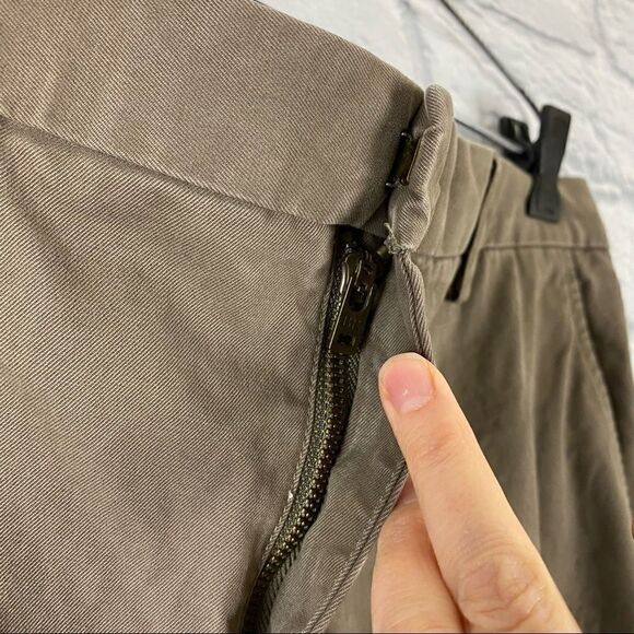 Banana Republic 100% cotton Dawson chino tan color sz 38x34 - Picture 4 of 7